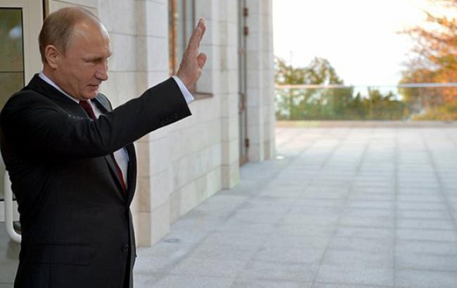 В Арктиці на базі Північного флоту РФ з 1 грудня 2014 р. запустять нове командування, - Путін