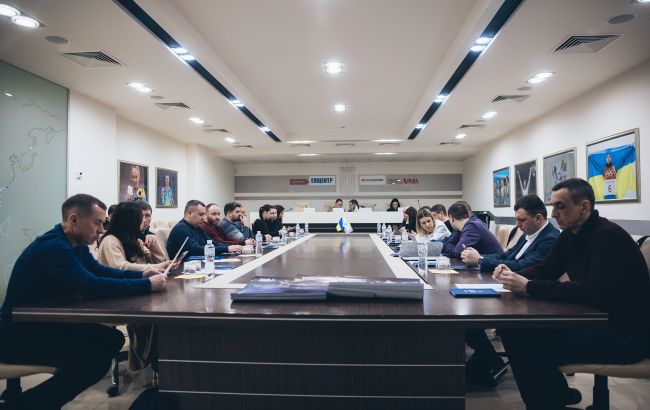 В Киеве прошла встреча нацплатформы честного спорта и Федерации бадминтона Украины