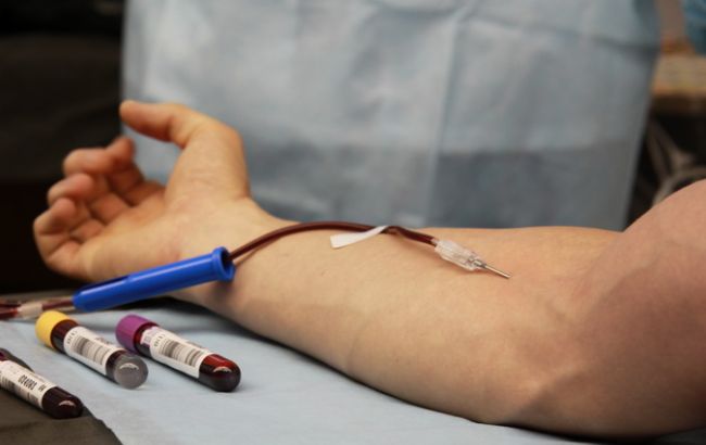 У США вчені виявили новий вірус, який передається при переливанні крові