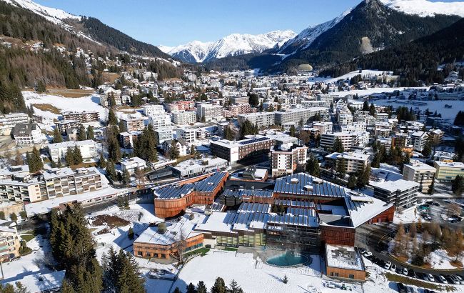 У Давосі лідери ЄС відсувають Україну на другий план через Гренландію, - FT