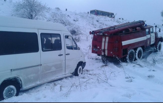 Негода в Україні: на Закарпатті знеструмлено понад 30 населених пунктів