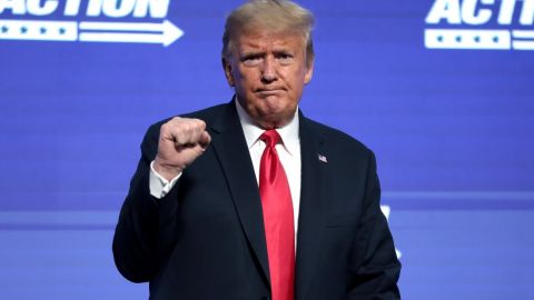 ФБР предупредило об "огромном восстании" в случае отстранения Трампа, - ABC