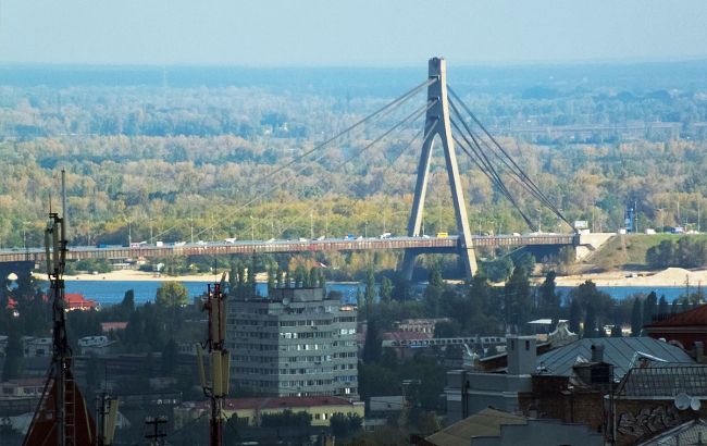 В Києві на Північному мосту частково обмежать рух транспорту