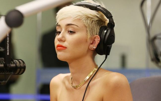 Майли Сайрус обвинила Тэйлор Свифт в пропаганде насилия