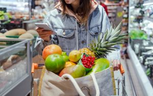 Які овочі і фрукти не можна купувати в супермаркетах у листопаді