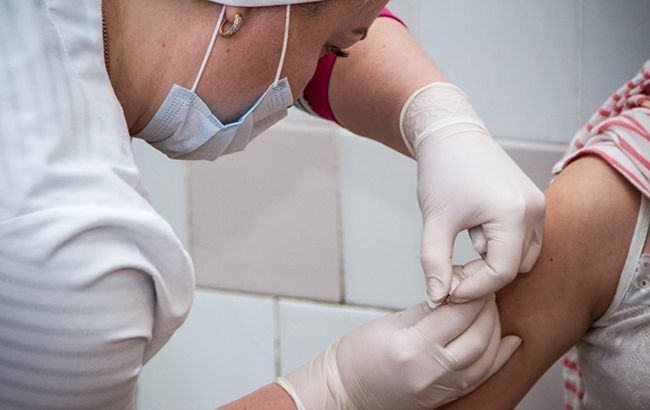В Украину доставлено 363,4 тыс. доз вакцины против кори