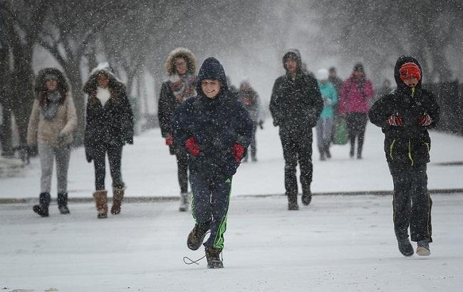 Восточное побережье США переживает "исторический снегопад"