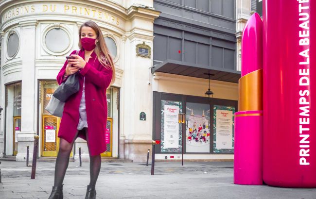 Макрон анонсував етапи пом'якшення карантину у Франції