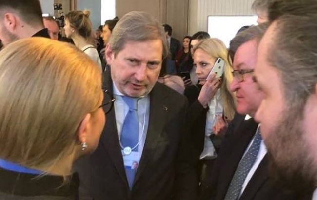 Тимошенко встретилась с еврокомиссаром Ханом