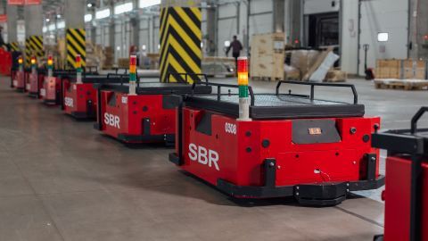 Новая почта "взяла на работу" роботов: что теперь изменится для украинцев