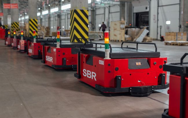 Нова пошта "взяла на роботу" роботів: що тепер зміниться для українців