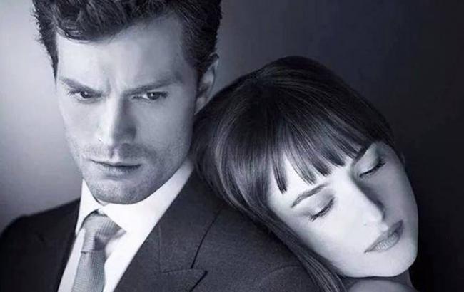 Звезды "50 оттенков серого" требуют повысить гонорар до 1 млн долл. за продолжение франшизы