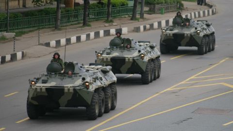 Зовнішня розвідка не виключає наступ РФ на Україну, але не восени