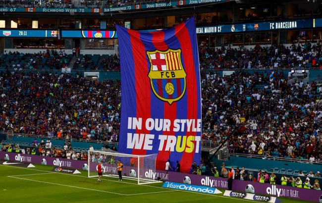 "Барселона" проведет матч при пустых трибунах из-за референдума в Каталонии