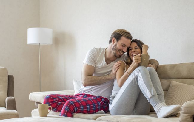 Как разжечь страсть в отношениях в серые и холодне дни: 4 простых совета
