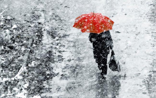 Погода на сьогодні: в Україні переважно сніг з дощем, температура до +7