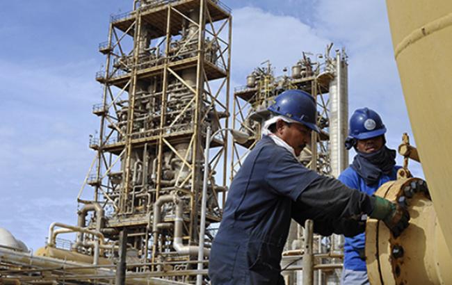 ОПЕК сохранит квоту на добычу нефти в случае падения цен на топливо до 40 долл. за баррель