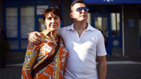 "Блуза за 13000 гривень": дружина Олега Ляшка носить дорогий італійський одяг