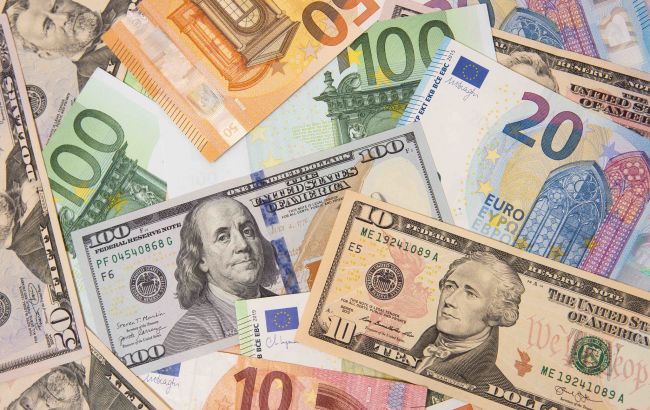 НБУ відновив продаж валюти на міжбанку у великих обсягах