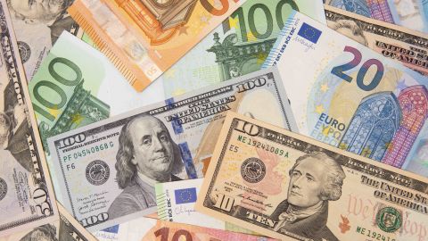 Мінфін назвав суму міжнародної допомоги Україні за останній місяць