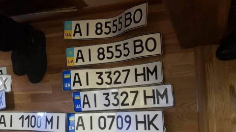 У Київській області затримали банду викрадачів елітних авто