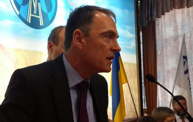 Роллінс допускає демонтаж решіток навколо будівлі "Укрнафти"