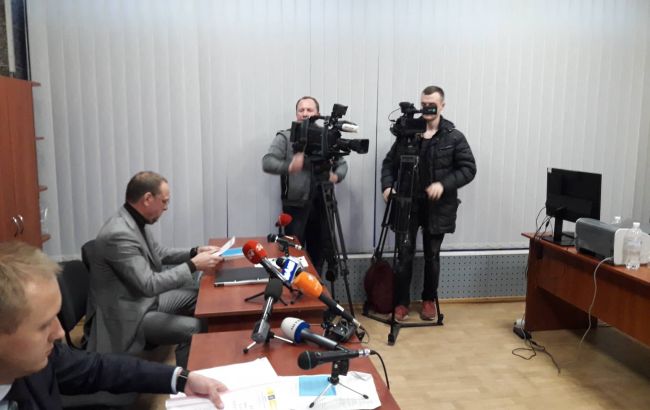 Суди допомагають Порошенку "фальсифікувати вибори", - Власенко