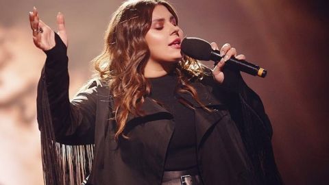 Кошечка: солистка группы KAZKA удивила необычным макияжем глаз