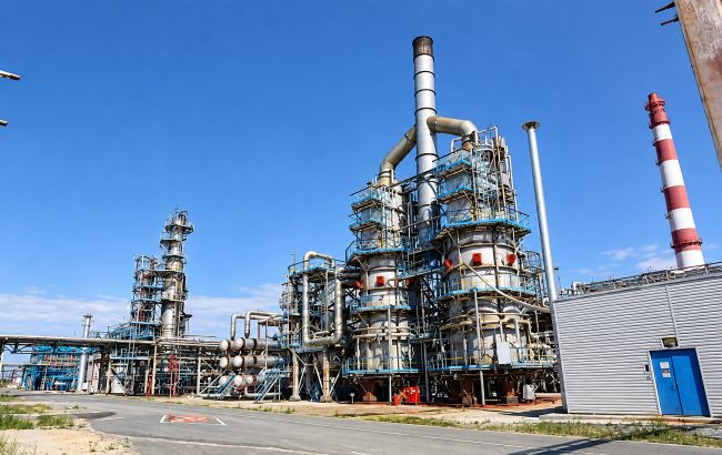 У Сургуті палає завод "Газпрому" після атаки дронів, - ЗМІ