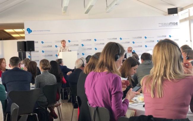 Тимошенко розпочинає консультації з МВФ щодо зниження ціни на газ