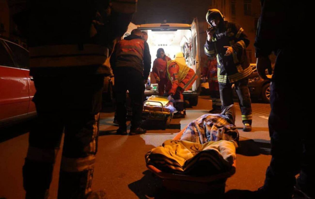 Кількість постраждалих у Києві внаслідок атаки перевищила 10 осіб, - КМВА