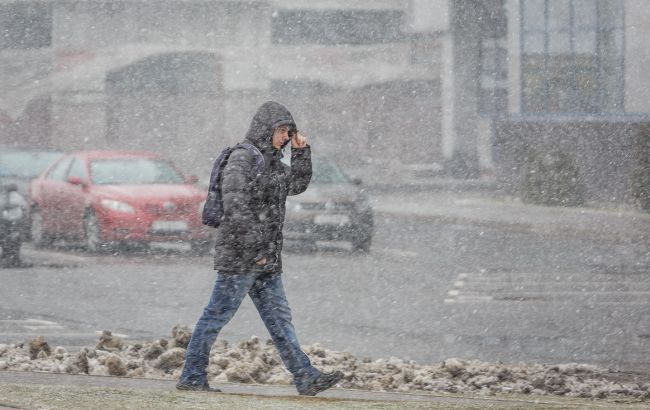 Синоптики попередили про ожеледицю і пориви вітру 12 січня