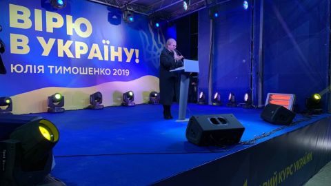 Тимошенко: новая власть должна начать действовать с первых дней