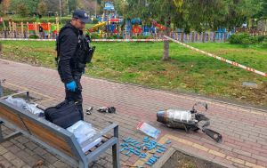 Уламки дрона впали в парку "Орлятко" в Києві, є поранені