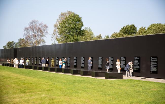 У столиці Естонії відкрили пам'ятник жертвам комуністичного режиму