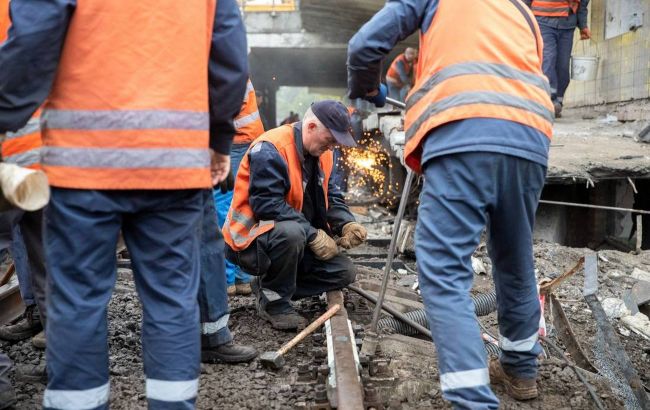 Обстріл станції "Чернігівська": коли запрацює метро та який ще транспорт запустили