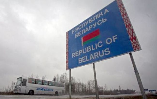 Білорусь посилила контроль на кордоні за продуктами для транзиту в РФ