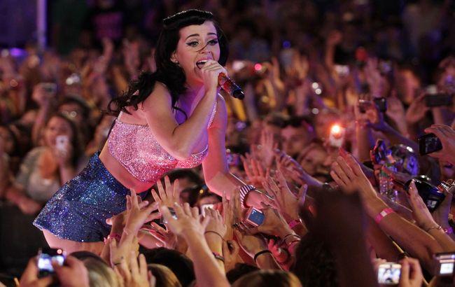 Кэти Перри и Тейлор Свифт - самые высокооплачиваемые певицы в мире