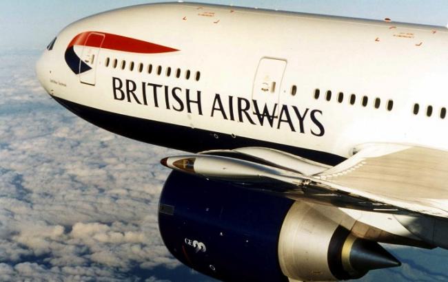 У літака British Airways відмовив двигун над Ла-Маншем