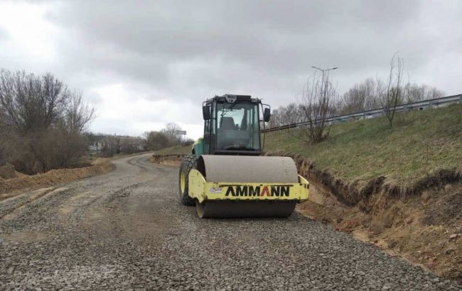 У Чернігівській області пошкоджено понад 600 км доріг внаслідок бойових дій, - Тимошенко