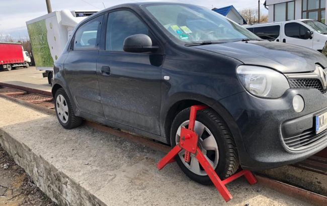 На кордоні з Угорщиною вилучили пакунки з наркотичними засобами