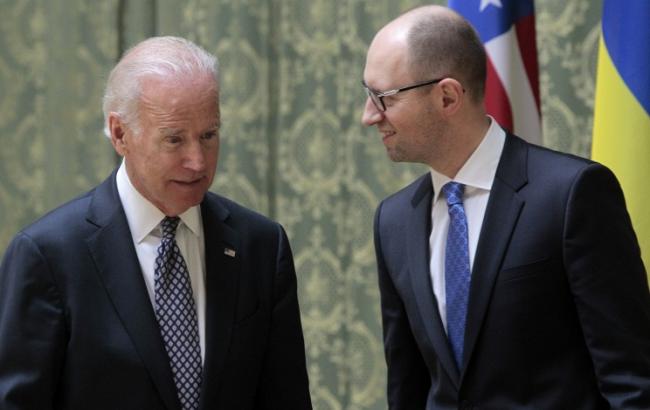 Байден і Яценюк обговорили реформи і ситуацію на Донбасі