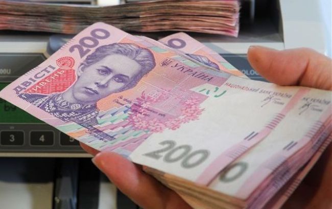 Середня зарплата в Україні у вересні зросла на 138 грн