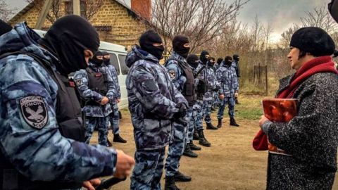 Обыски в Крыму: задержаны четверо крымских татар