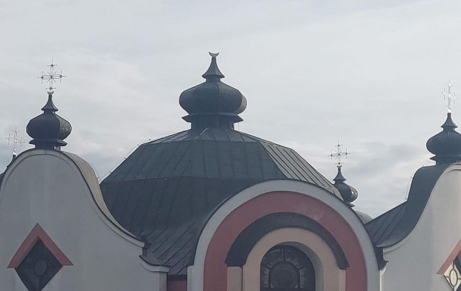 У Польщі вандали зрізали хрест із купола української церкви