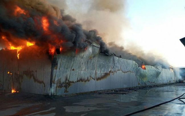 Пожар на складе под Киевом локализован