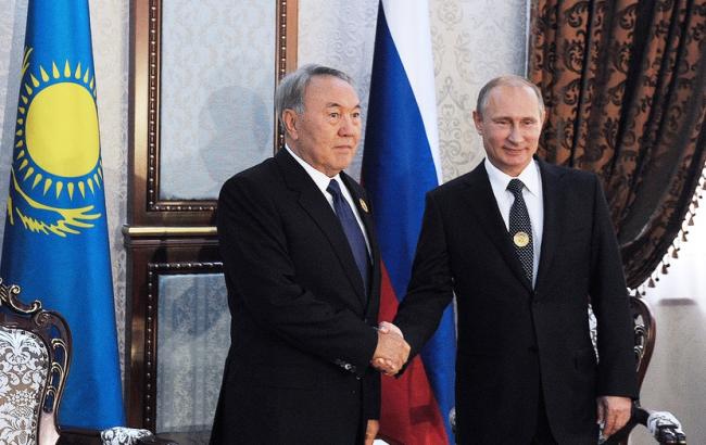 Путін і Назарбаєв провели зустріч в Астані