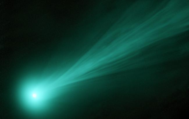 К Земле направляется комета с зеленым свечением