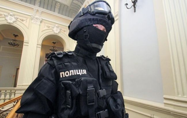 Полиция на взятке задержала чиновника ГСЧС в Хмельницкой области