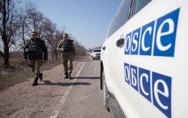 ЕС требует наказать виновных в подрыве автомобиля ОБСЕ